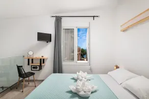 SeaMaison | Stylish Stay- Steps from the Beach - Image 3