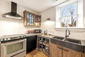 super cosy cottage with high speed internet! - Image 5