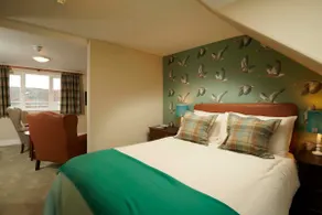 Recently refurbished flat in a former coaching inn - Image 2