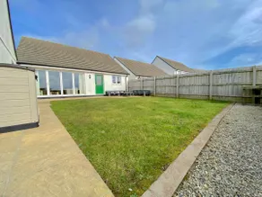 Bungalow w/ HotTub & Countryside Views in Newquay - Image 5