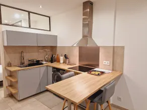 1BR stone walls • City center • Beach 5 min walk - Image 3