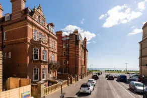 3 Bedroom Garden Apartment Opposite the Beach - Image 3