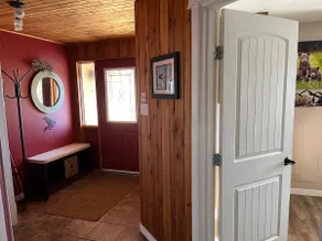 Raven's Perch Guest Suite, Jasper - Image 3