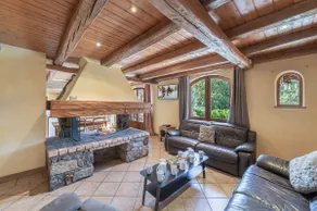 Authentic Méribel Chalet with Direct Slope Access - Image 4