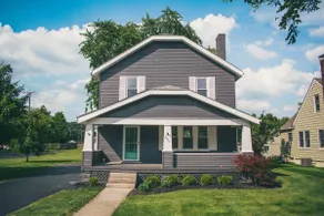 3 BR cozy + renovated walkable downtown stay - Image 3
