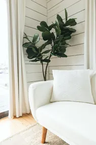 Cozy One Bedroom Farmhouse | 10 min to Everett - Image 3