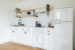 Cozy One Bedroom Farmhouse | Near Lake Stevens - Image 4