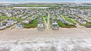 *BEACHFRONT*Beautiful home DIRECTLY on the SAND - Image 4