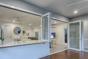 Luxury Retreat on Mudlo, 4 bedroom home with pool - Image 3