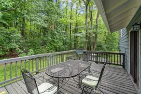 Entire Residential Home -4 Bedrooms in Vienna - Image 5