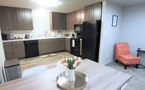 Lovely 1-Bedroom Condo, unit 2, 1min from I5 - Image 4