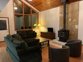 Peaceful / Private Cabin & Camping on Gull Lake - Image 4
