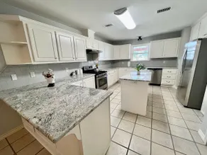 Lodge at Hardy's Resort w/ many unique amenities - Image 5