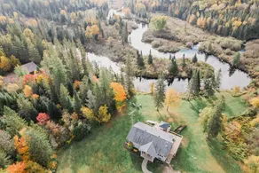 Rivers Edge, gorgeous 25 Acres, Cottage by SAWA - Image 3