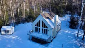 A mountain view chalet on the Mad River - Image 5