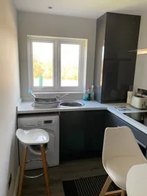 Luxury small 1 bed apartment with stunning views - Image 4