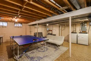 Spacious 4BR Near Botanical Gardens - Image 5