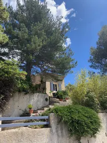 Pretty villa near Avignon and the Pont du Gard with a view of the village of Tavel - Image 3