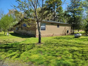 Family & Pet Friendly 4 Bedroom Home! - Image 4