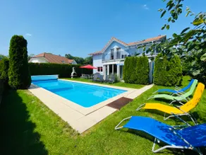 Villa with Pool - Leon's Holiday Homes - Image 2