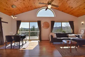 Modern Cozy Cabin Views near Downtown Boone - Image 3