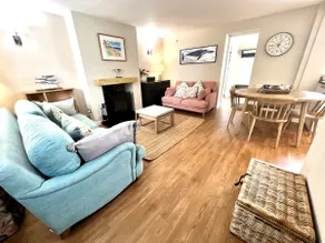Character Cottage near the coast - Image 3