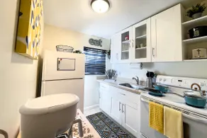 ☆Cozy City Guesthouse in Hallandale Beach w Porch☆ - Image 3