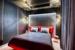 Private suite with Jacuzzi 15 min from Paris - Image 3