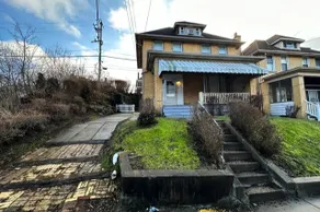 Gem house in the Pittsburgh suburbs - Image 4