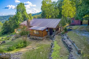 Best View! Beautiful Ozarks cabin ON rim of AR Grand Canyon! Many new updates - Image 2