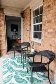Cozy 2 bed, 1 bath - 4.5 miles to ANGC - Image 2
