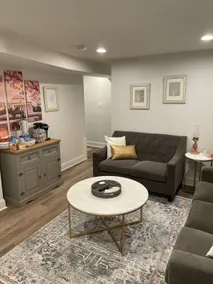 Elegant DC 1 Bdr Basement with Private Entry - Image 4
