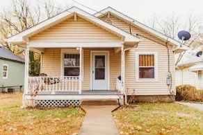 Comfort & Charm + Sleeps 8 + Pets Welcome - Image 2