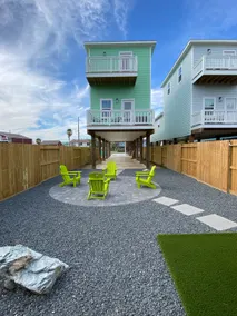 Cozy Coastal Cottage  - Image 5