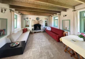 Peaceful Urla Vineyard House - Image 3