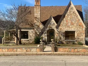 Twin River Stone Cottage - 7 BR/Sleeps 20 - Image 2