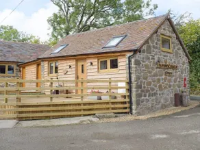 Cosy and quiet one bed barn conversion. - Image 3