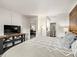 Chic Condo on Gatlinburg Strip with Pool! - Image 5