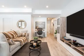 Luxurious and Spacious Getaway With Scenic View - Image 2