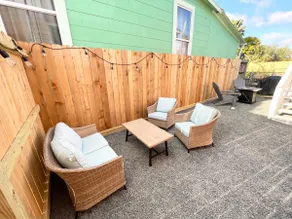 Modern 2BR Retreat, 5 Min to Beach, Fast Wi-Fi - Image 4