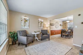 Spacious 4BR Home near Hampton Convention Center - Image 2