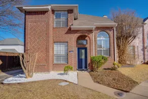 ROOMD | New Contemporary | 3 Bed 3 Bath - Image 2