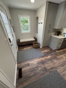 The Overlook- A freshly remodeled, spacious home. - Image 4