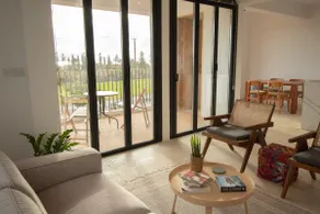 m.house44B - Image 3