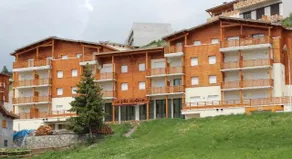 Downtown, residence with pool – Apartment 3201 - Image 4