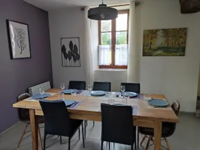 5-person cottage with heated pool - Image 4