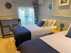 Gracehill Lodge - Guest Accommodation - Image 5
