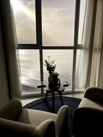 Sea Salt escape/ Beachfront apartment - Image 2