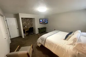 King Bed | Private Garage | Full Kitchen | 75in TV - Image 2