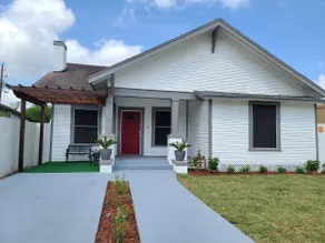 Historic House 3Br and 2Ba Brownsville-SPI-SpaceX-MX - Image 2